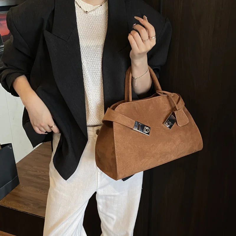Suede tote bag for women, new trendy fashion large-capacity shoulder bag, versatile and stylish biker handbag