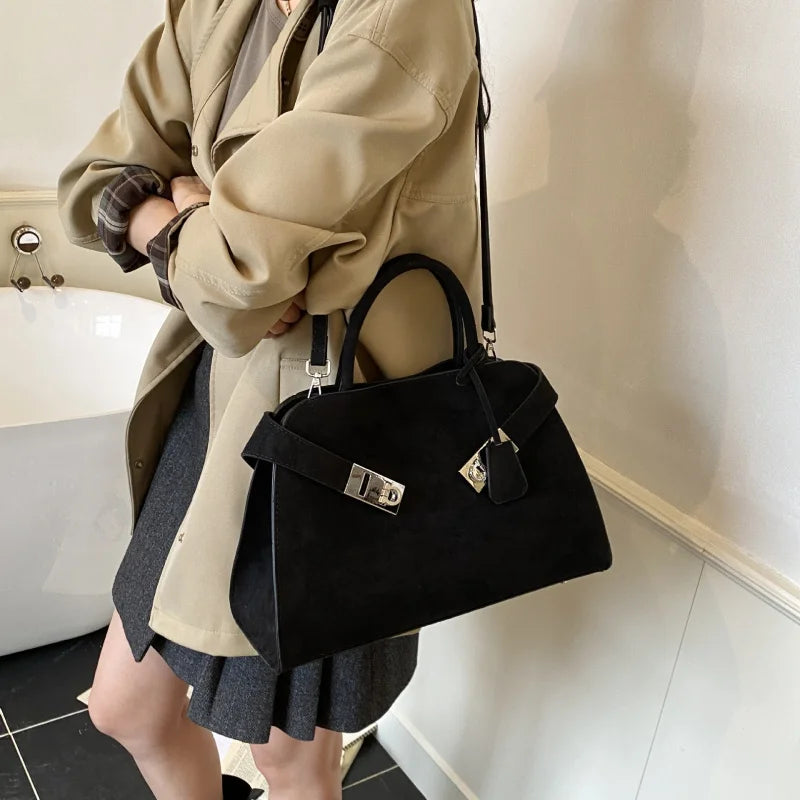 Suede tote bag for women, new trendy fashion large-capacity shoulder bag, versatile and stylish biker handbag